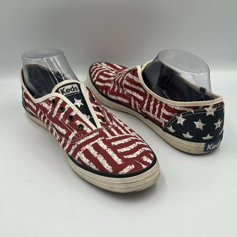 KEDS Women's‎ CHILLAX Slip On American Flag RED WHITE BLUE Stars & Stripes 9.5